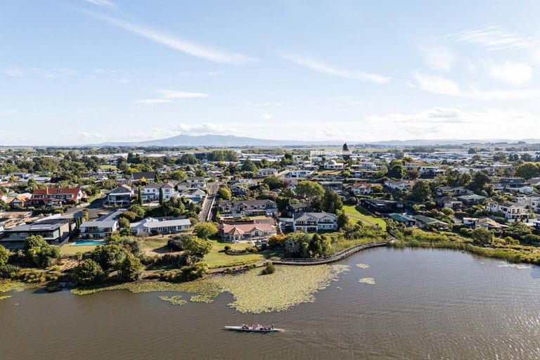 Photo of property in 117a Lake Crescent, Hamilton Lake, Hamilton, 3204