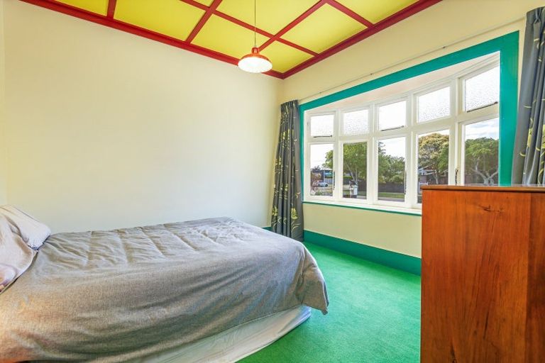 Photo of property in 23 Argyle Avenue, Takaro, Palmerston North, 4410