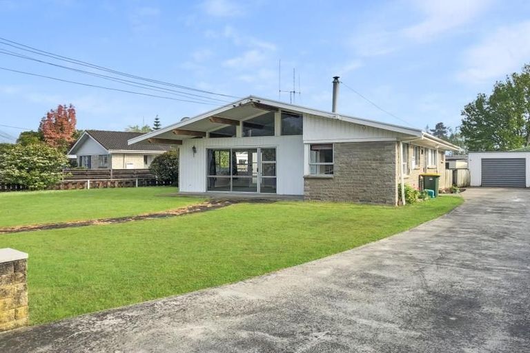 Photo of property in 15 Dermont Street, Bader, Hamilton, 3206