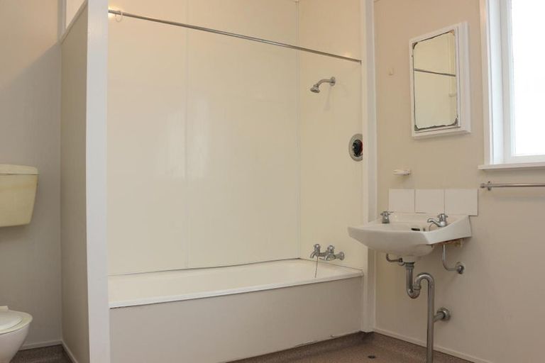 Photo of property in 1/610 High Street, Boulcott, Lower Hutt, 5010