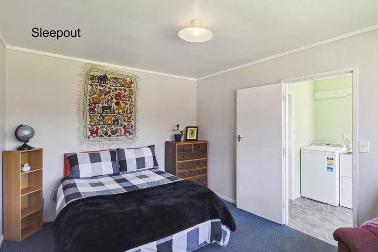 Photo of property in 13 Rauparaha Street, Waikanae Beach, Waikanae, 5036