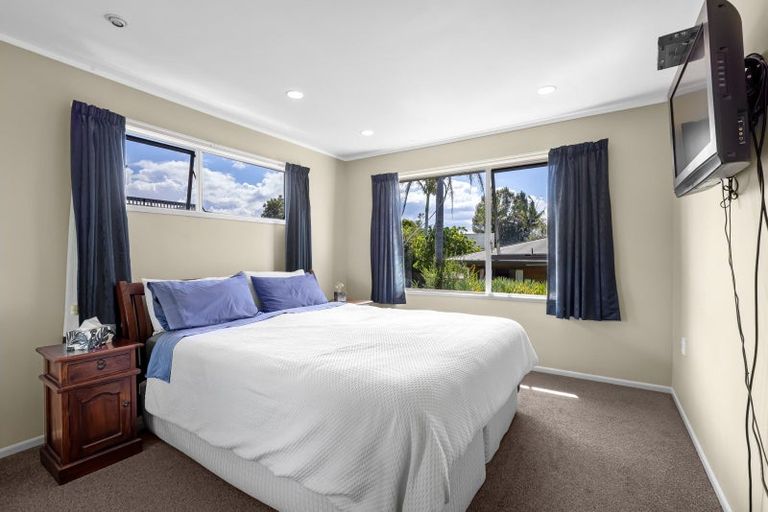 Photo of property in 8 Duncansby Road, Stanmore Bay, Whangaparaoa, 0932