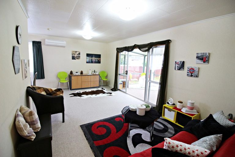 Photo of property in 23a Wall Street, Nawton, Hamilton, 3200