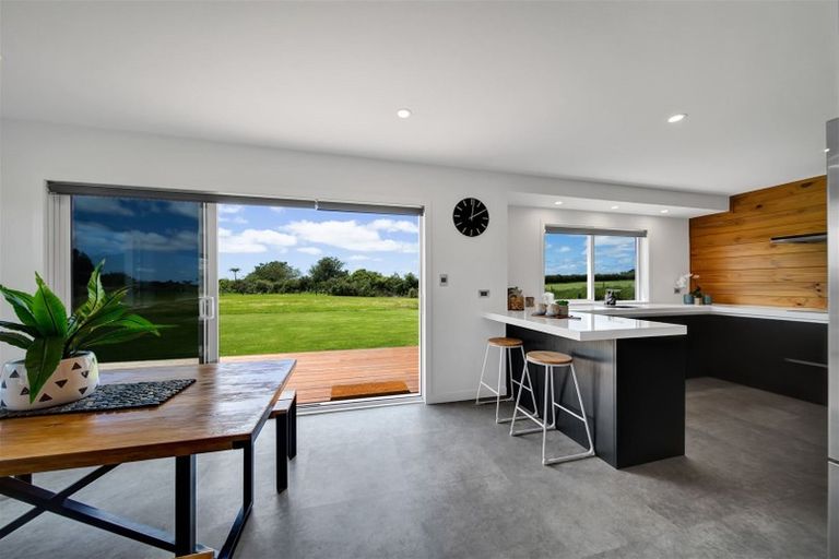 Photo of property in 1253 Upland Road, Egmont Village, Inglewood, 4386