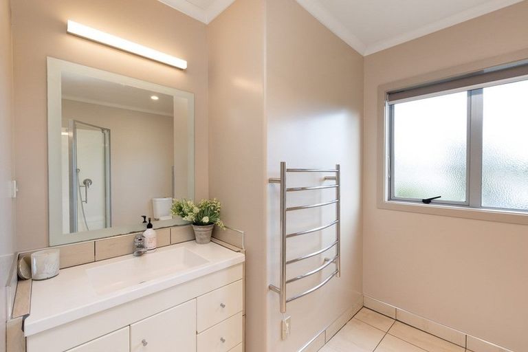 Photo of property in 5a Byron Way, Otumoetai, Tauranga, 3110