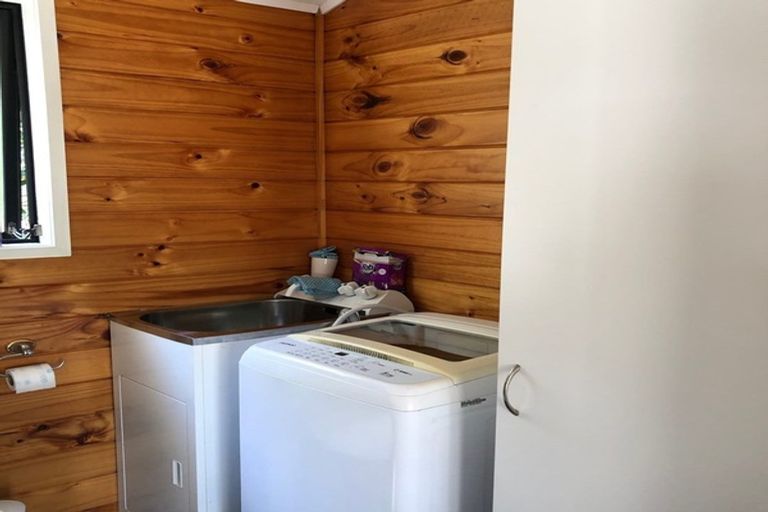 Photo of property in 42a Matipo Road, Mairangi Bay, Auckland, 0630