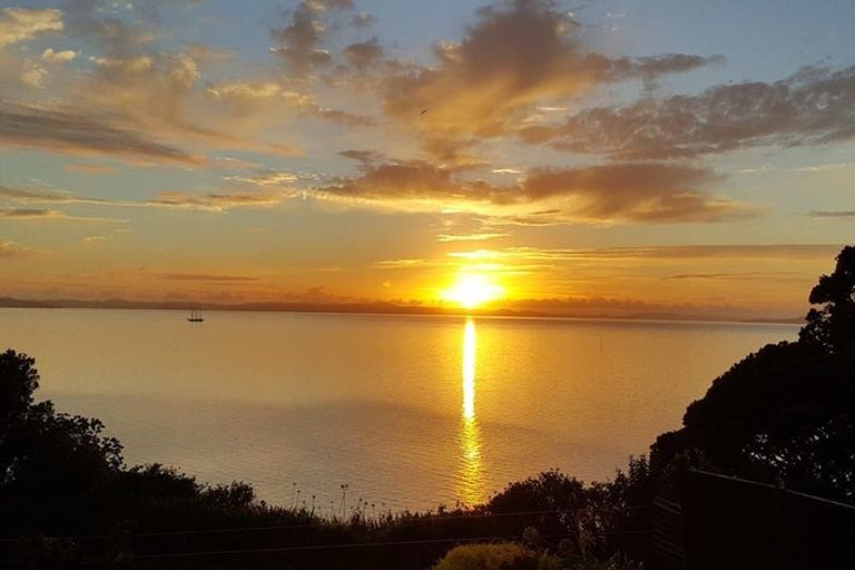 Photo of property in 86 Clovelly Road, Bucklands Beach, Auckland, 2012