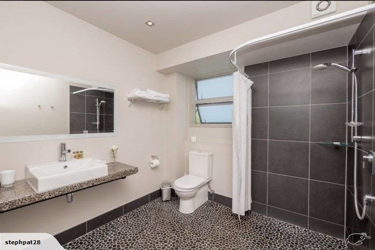 Photo of property in 1a Burgess Hill Road, Burgess Park, New Plymouth, 4371