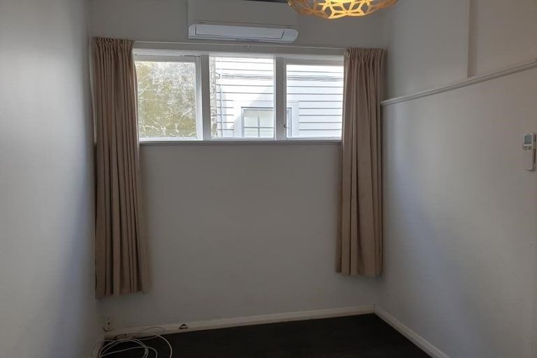 Photo of property in 212 The Terrace, Wellington Central, Wellington, 6011