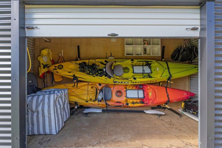 Photo of property in 56 Hahei Beach Road, Hahei, Whitianga, 3591