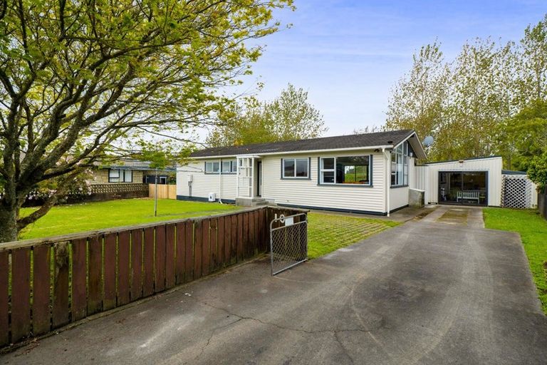 Photo of property in 10 Karaka Street, Inglewood, 4330