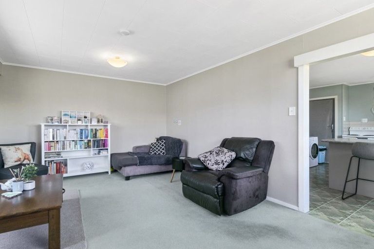 Photo of property in 18b Reese Jones Grove, Maungaraki, Lower Hutt, 5010