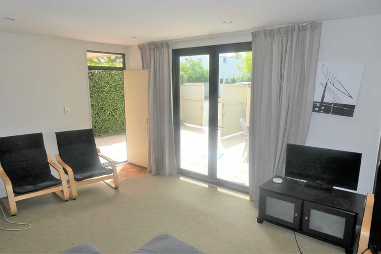 Photo of property in 12 Beveridge Street, Christchurch Central, Christchurch, 8013