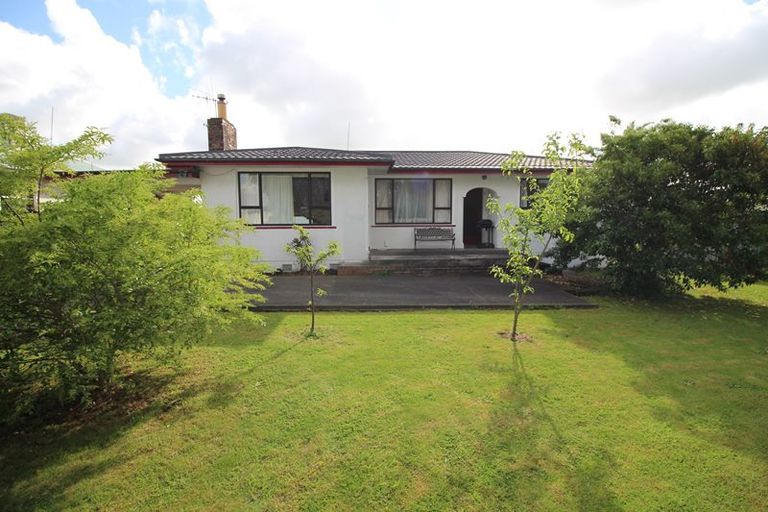 Photo of property in 71 Bridge Street, Bulls, 4818