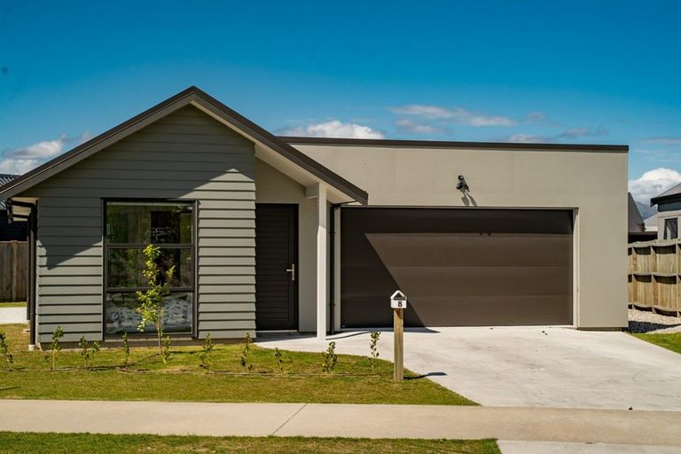 Photo of property in 8 Mount Burke Street, Wanaka, 9305