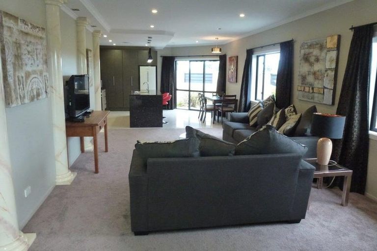 Photo of property in 1 Lindis Place, Poraiti, Napier, 4112