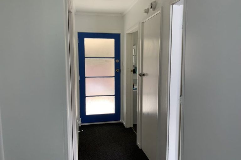 Photo of property in 21b Bird Grove, Stokes Valley, Lower Hutt, 5019