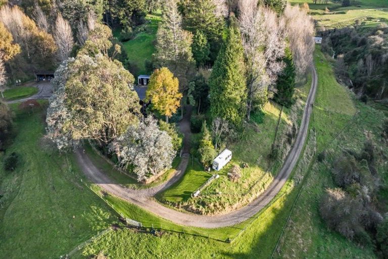 Photo of property in 48 Little Bush Road, Puketitiri, Napier, 4184