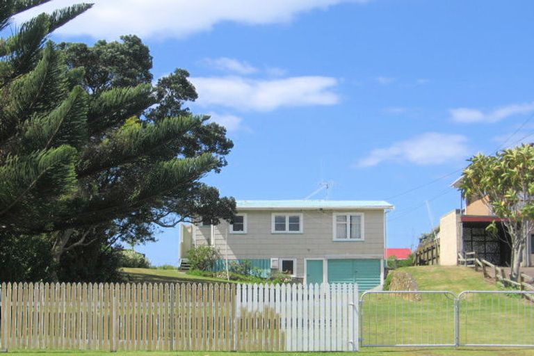 Photo of property in 77 Dillon Street, Waihi Beach, 3611