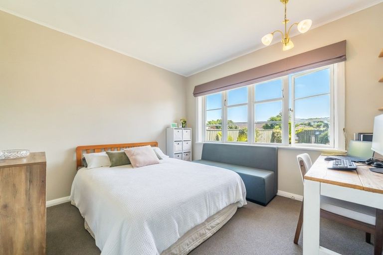 Photo of property in 12 Freyberg Street, Waterloo, Lower Hutt, 5011