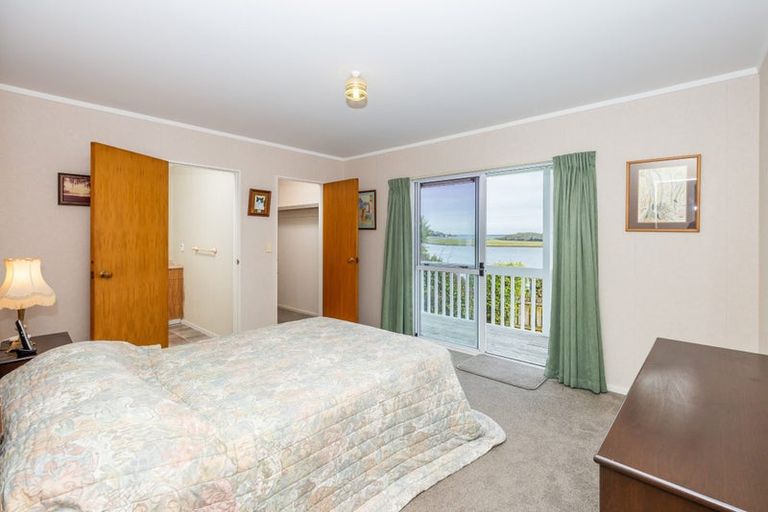Photo of property in 32 Wainui Road, Raglan, 3225