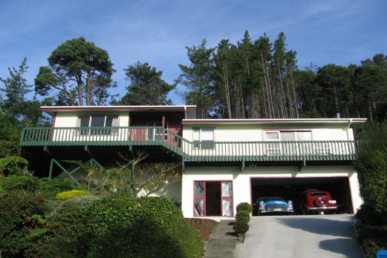 Photo of property in 108 Kamahi Street, Stokes Valley, Lower Hutt, 5019