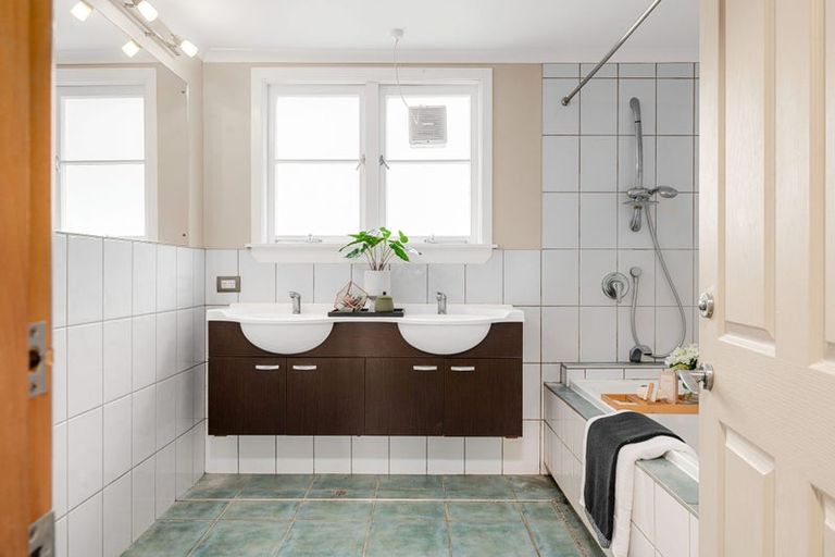 Photo of property in 10 Kakanui Avenue, Hillcrest, Hamilton, 3216