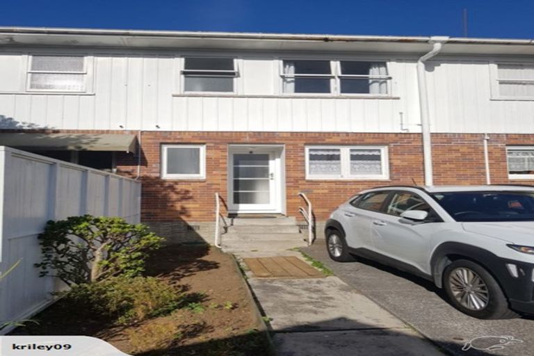 Photo of property in 6/5 Aratonga Avenue, Greenlane, Auckland, 1051
