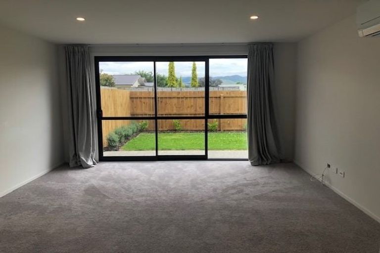 Photo of property in 1/20 Ballinger Place, Carterton, 5713
