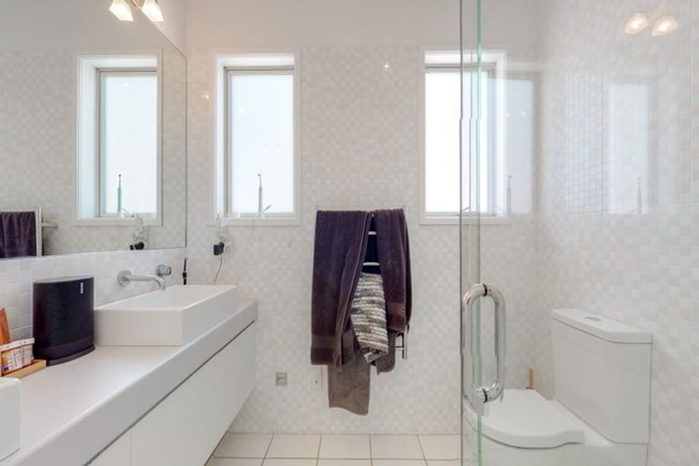 Photo of property in 143 Derwent Street, Island Bay, Wellington, 6023