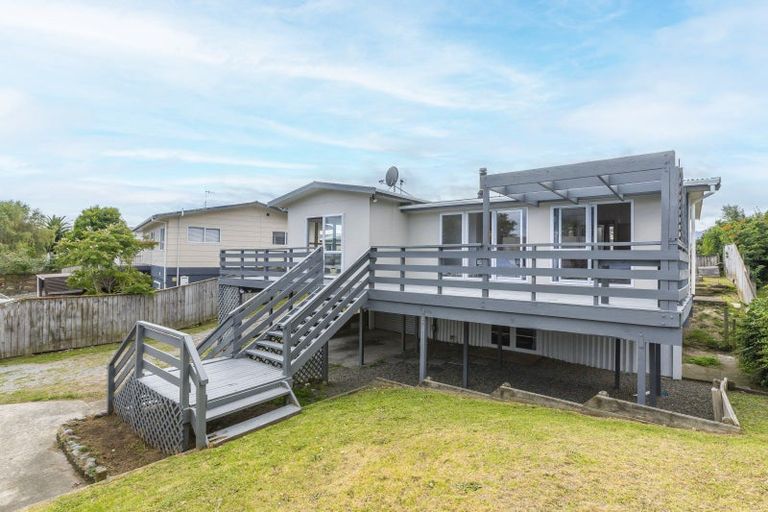 Photo of property in 3b Ruru Road, Otaihanga, Paraparaumu, 5036