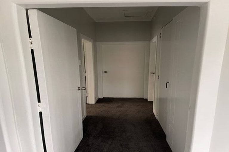 Photo of property in 2/42 Kautami Avenue, Papatoetoe, Auckland, 2025