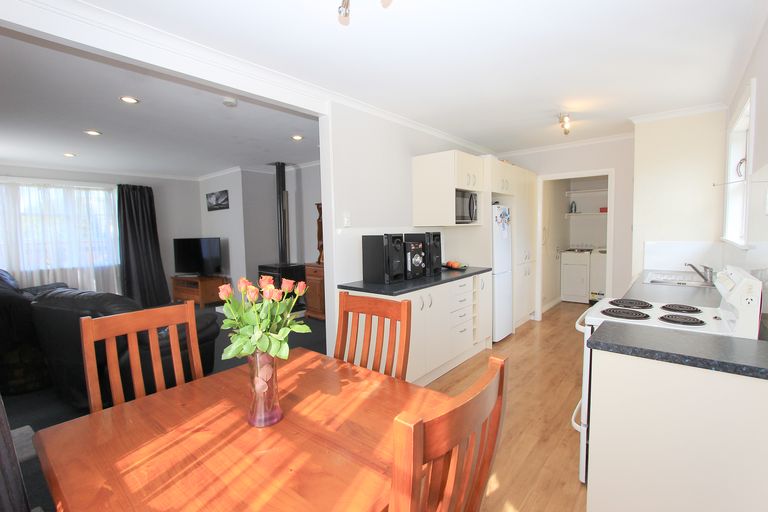 Photo of property in 3 Churchill Street, Mayfield, Blenheim, 7201