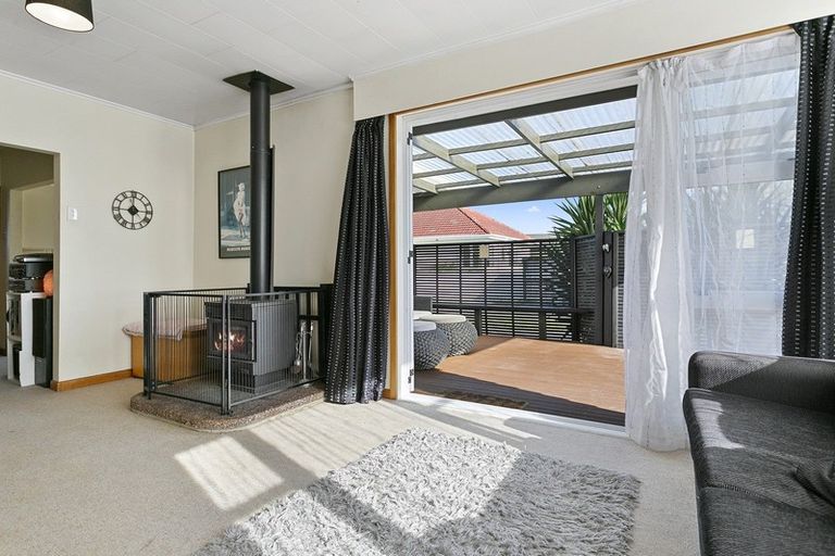 Photo of property in 129 Williams Street, Cambridge, 3434