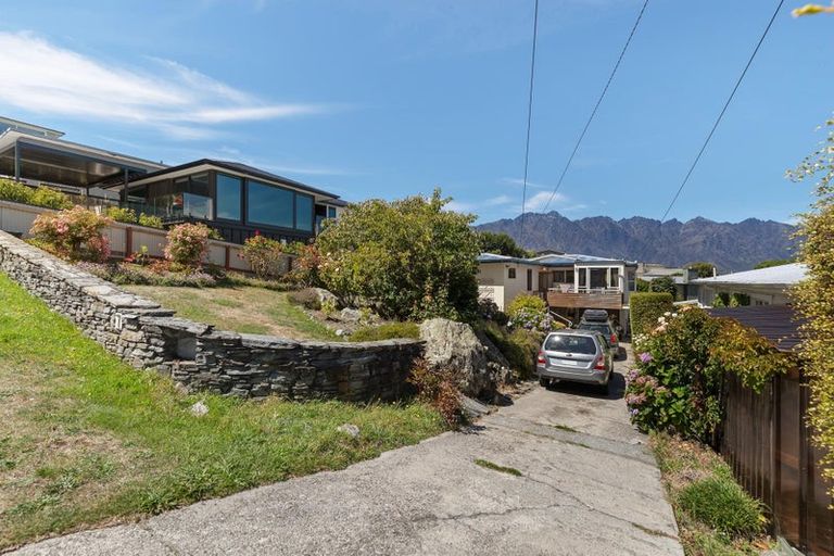 Photo of property in 7 Suburb Street, Queenstown, 9300