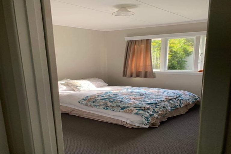 Photo of property in 239 Hepburn Road, Glendene, Auckland, 0602