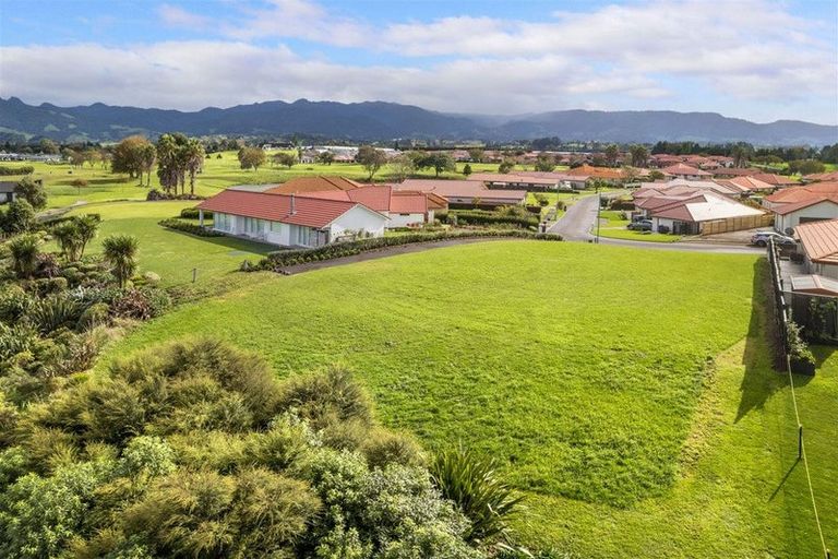 Photo of property in 60 Ballantyne Way, Aongatete, 3178