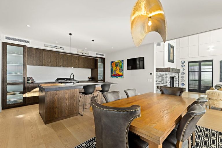 Photo of property in 26 Sandpiper Avenue, Point Wells, 0986