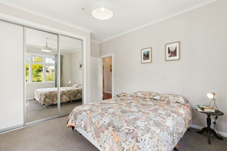 Photo of property in 36 Charlotte Avenue, Brooklyn, Wellington, 6021