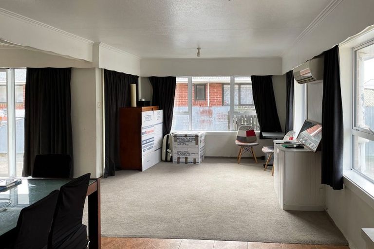 Photo of property in 84 Nortons Road, Avonhead, Christchurch, 8042