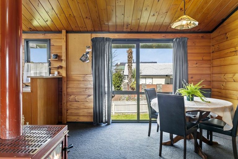 Photo of property in 4 Ward Place, Richmond Heights, Taupo, 3330