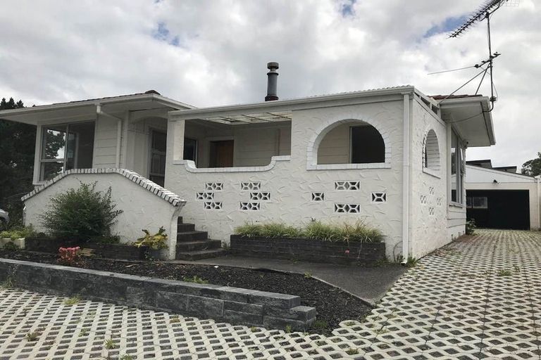 Photo of property in 15 Pixie Place, Pakuranga Heights, Auckland, 2010
