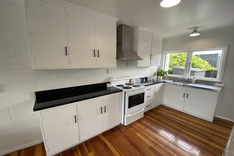 Photo of property in 2/204a Park Road South, Akina, Hastings, 4122