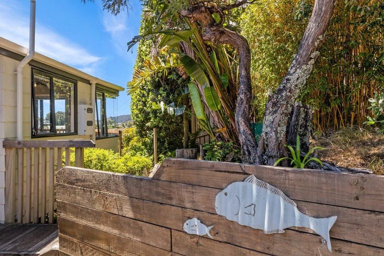 Photo of property in 2 Heather Street, Mangawhai Heads, Mangawhai, 0505