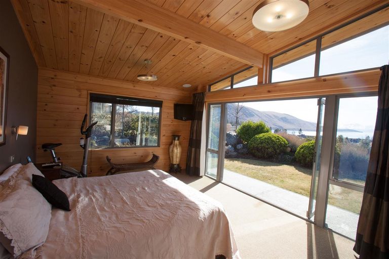 Photo of property in 6 Sams Place, Lake Tekapo, 7999