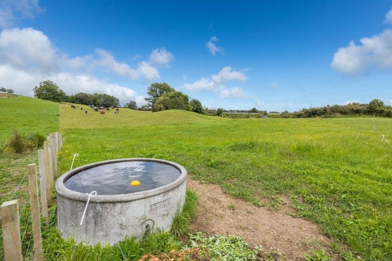 Photo of property in 2 Pine Road, Ngunguru, Whangarei, 0173