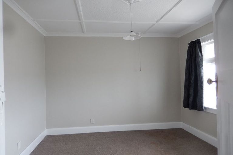 Photo of property in 20 Queens Drive, Kilbirnie, Wellington, 6022