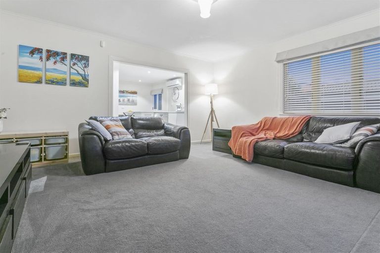 Photo of property in 1/105 Nile Road, Milford, Auckland, 0620