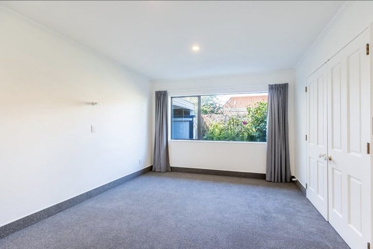 Photo of property in 8 Cedar Drive, Paraparaumu Beach, Paraparaumu, 5032