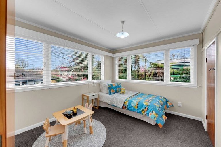 Photo of property in 52 Cambridge Road, Hillcrest, Hamilton, 3216